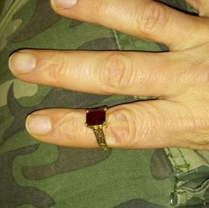 2 carat garnet helzberg 10kt gold ring